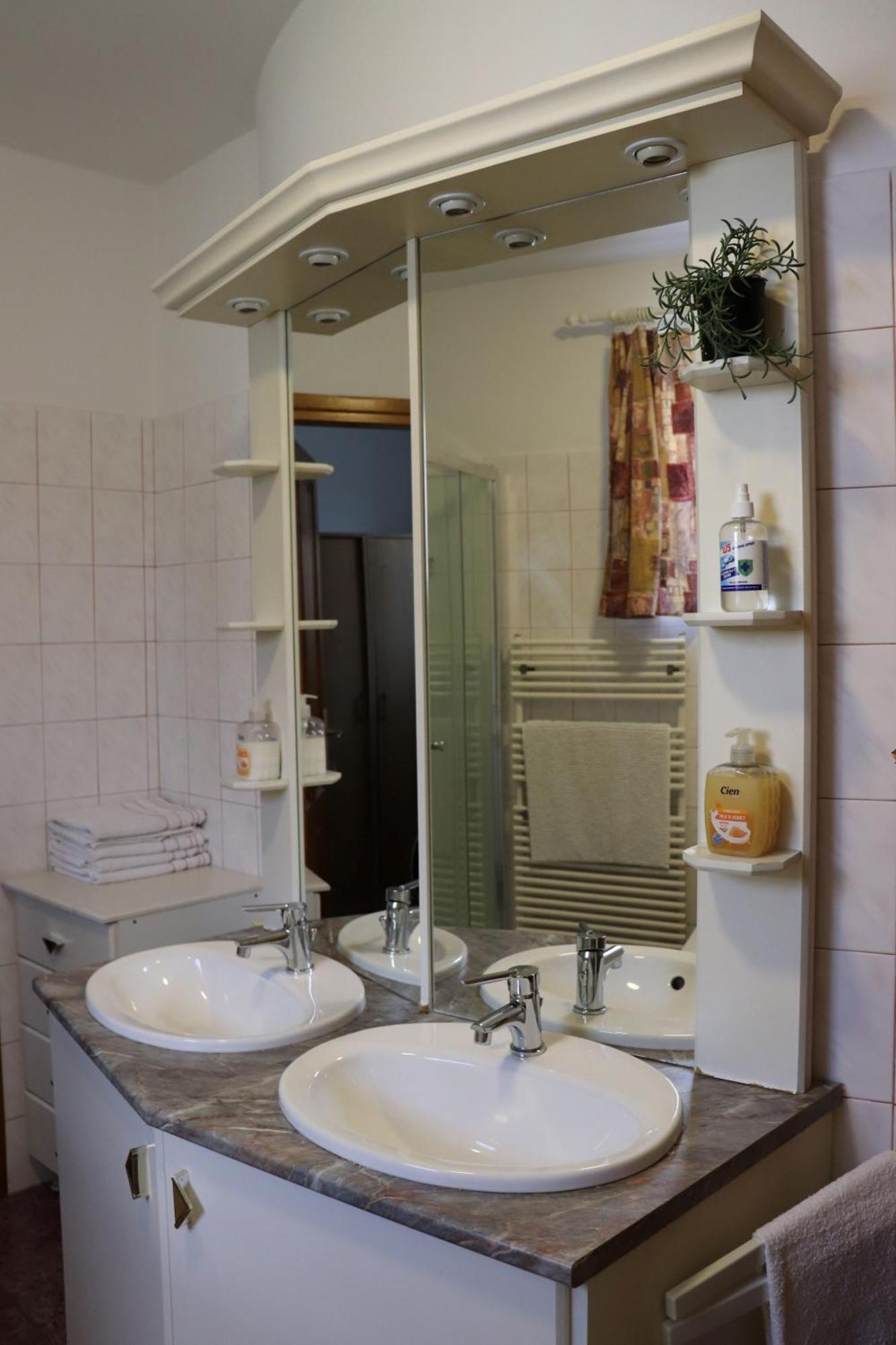 Badacsony Apartmanhaz Badacsonytomaj Exteriér fotografie