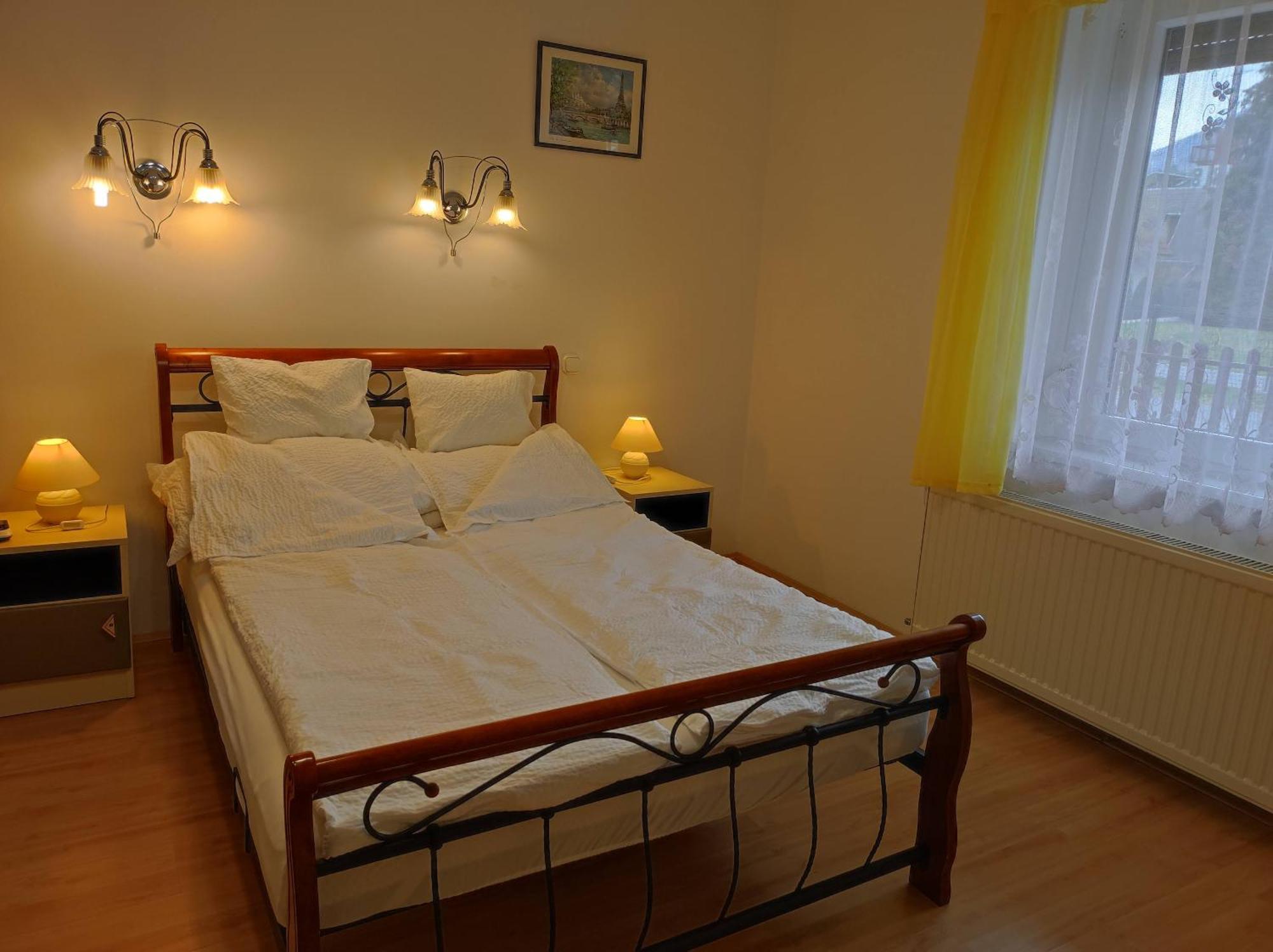 Badacsony Apartmanhaz Badacsonytomaj Exteriér fotografie
